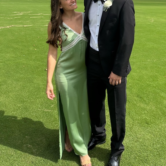 cocolillys Dresses & Skirts - Cocolilly’s green maxi dress